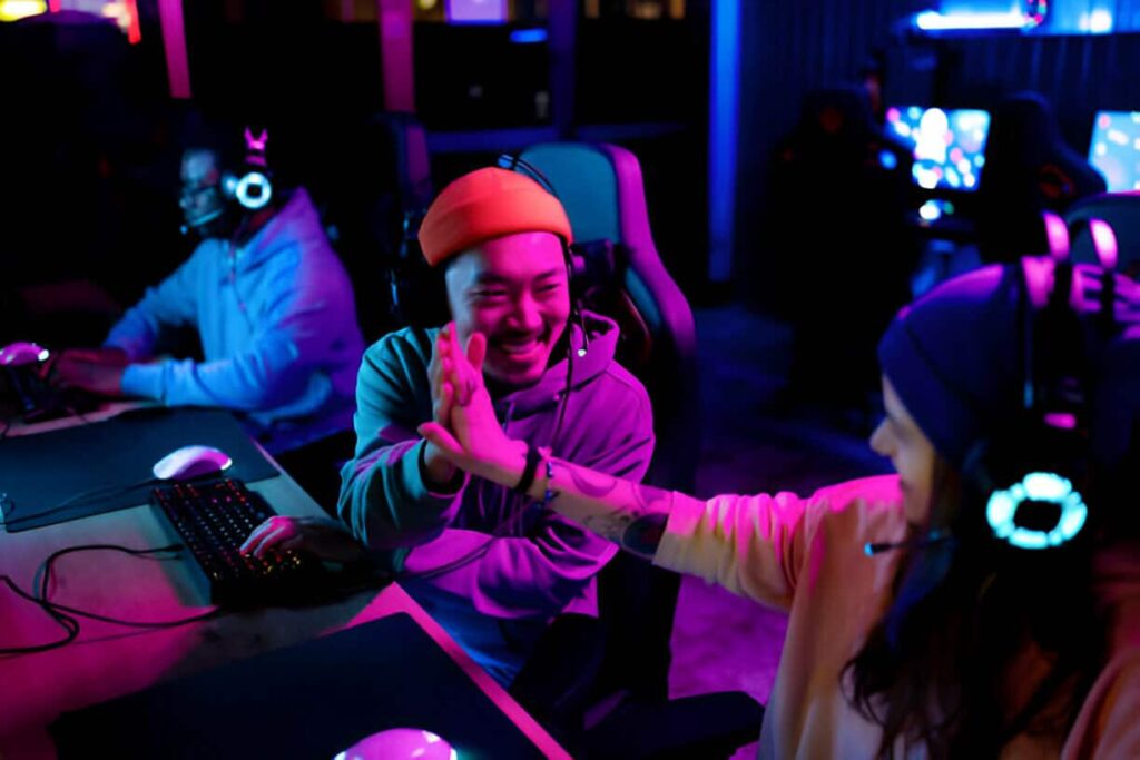 The Best Online Games to Play With Friends in 2024